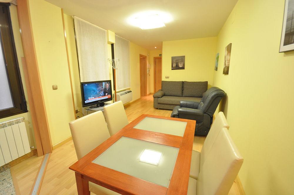 Apartamentos Toro 33 Salamanca Bagian luar foto