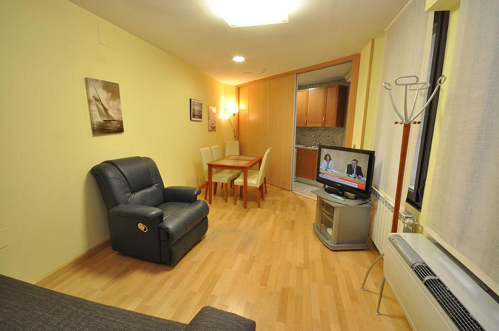 Apartamentos Toro 33 Salamanca Bagian luar foto