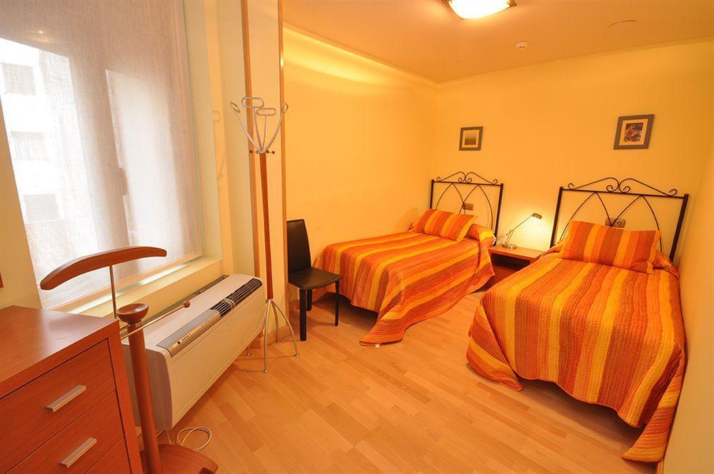 Apartamentos Toro 33 Salamanca Bagian luar foto