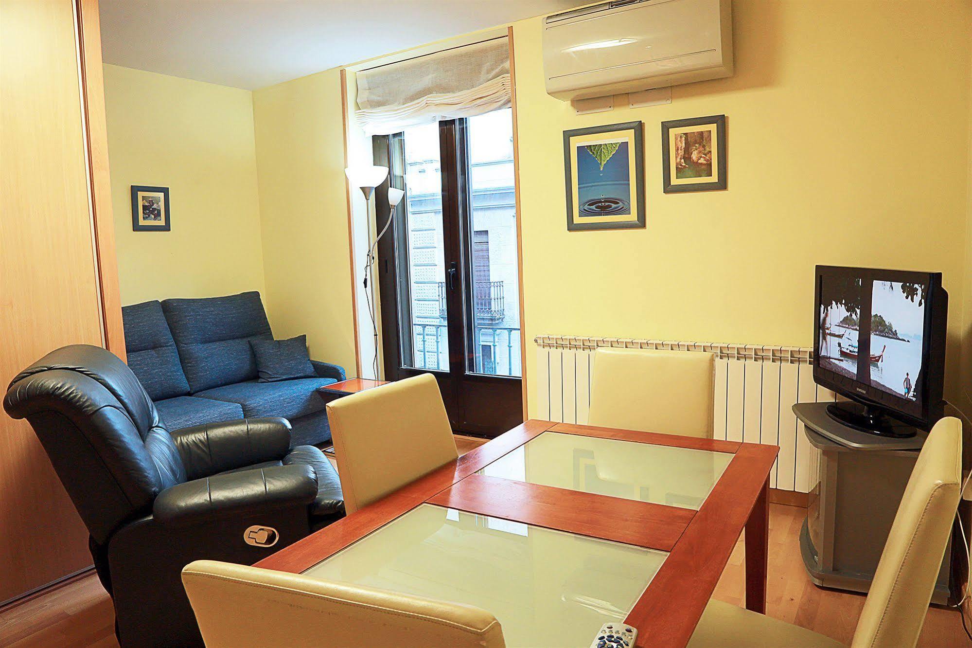 Apartamentos Toro 33 Salamanca Bagian luar foto